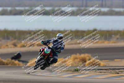 media/Dec-18-2022-SoCal Trackdays (Sun) [[8099a50955]]/Turn 14 (940am)/